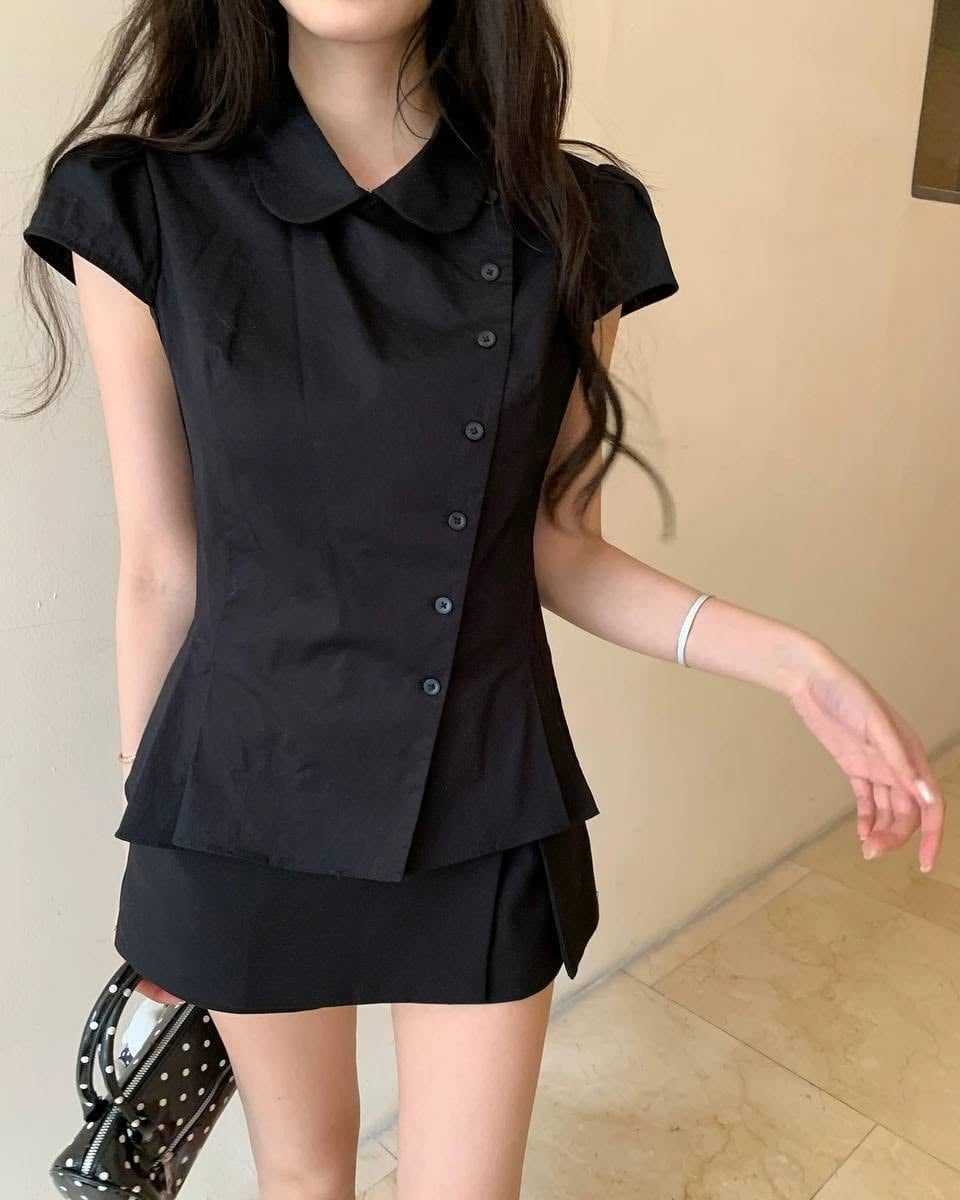 Áo đen cổ sen cài khuy lệch | MAYA1014